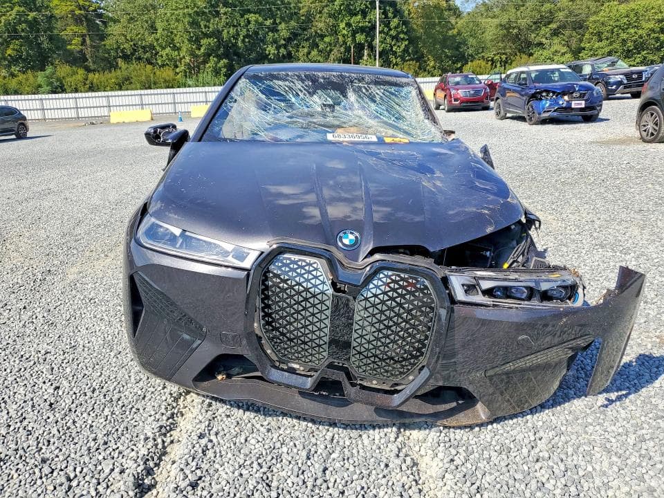 2023 BMW IX M60 5