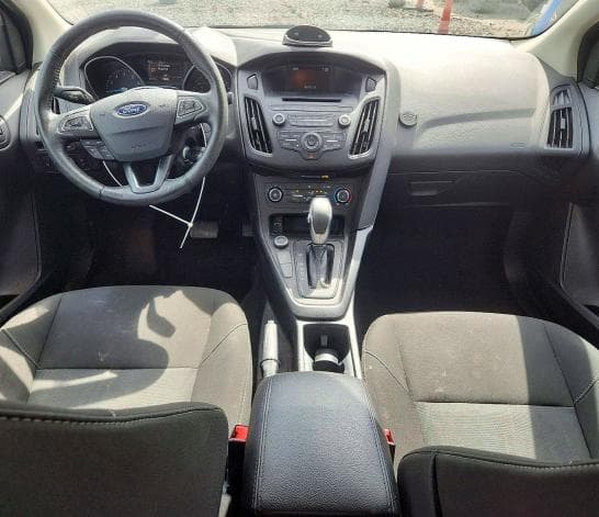 2017 FORD FOCUS SE 8
