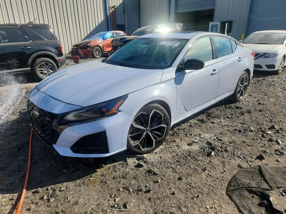 2023 NISSAN ALTIMA SR - 1