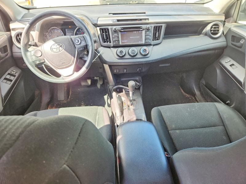 2018 TOYOTA RAV4 LE 8