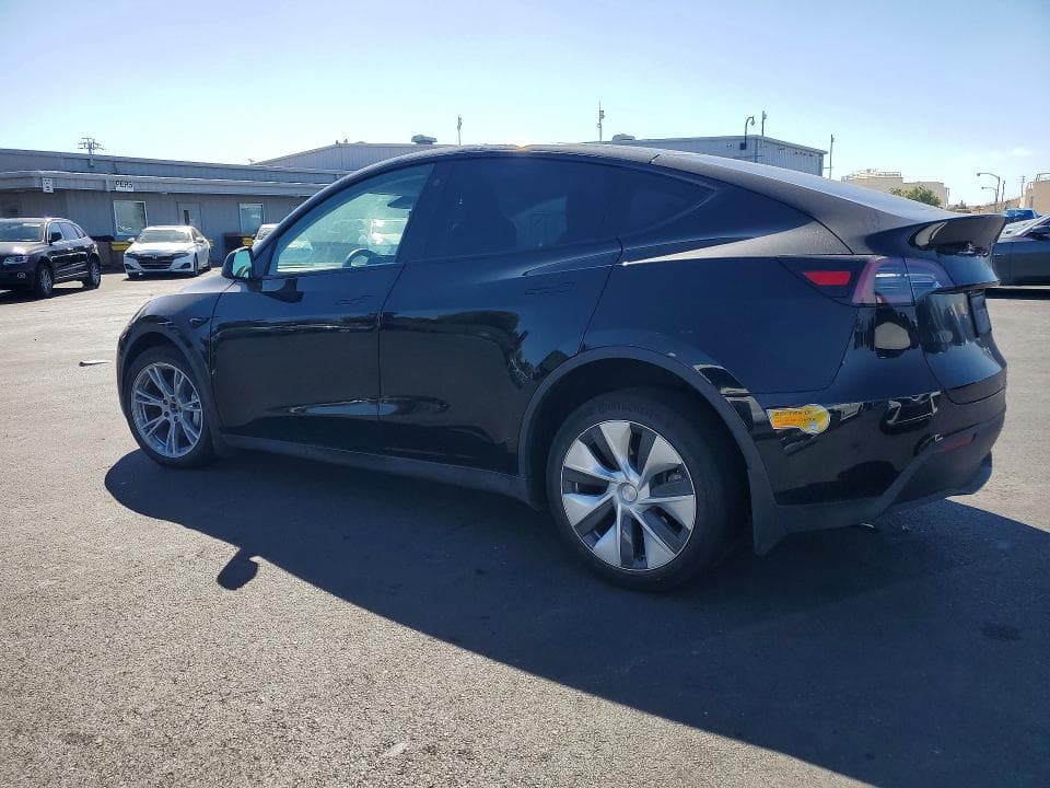 2023 TESLA MODEL Y 2