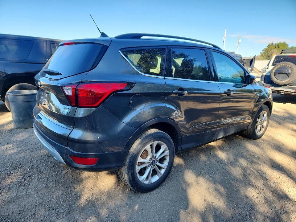 2019 FORD ESCAPE SEL 3