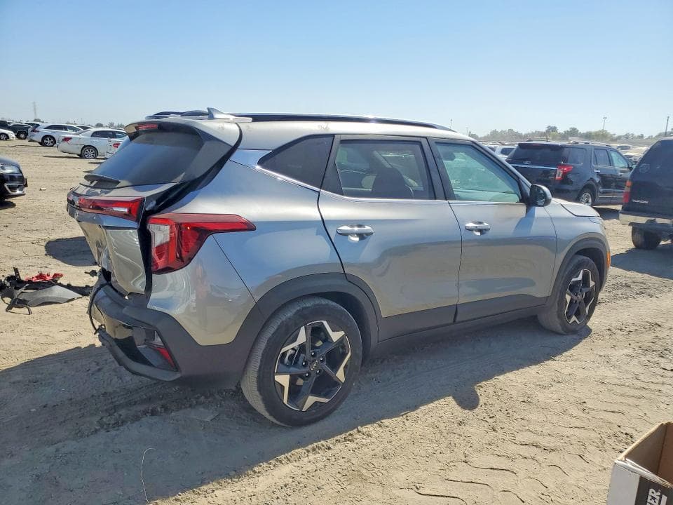 2025 KIA SELTOS EX 3