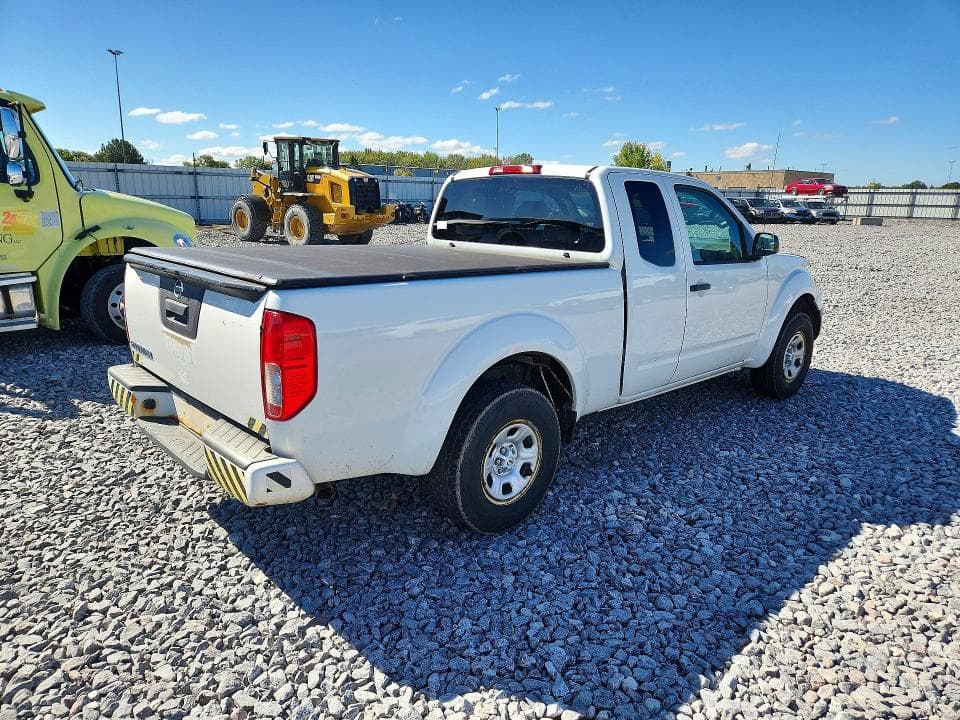 2017 NISSAN FRONTIER S 3