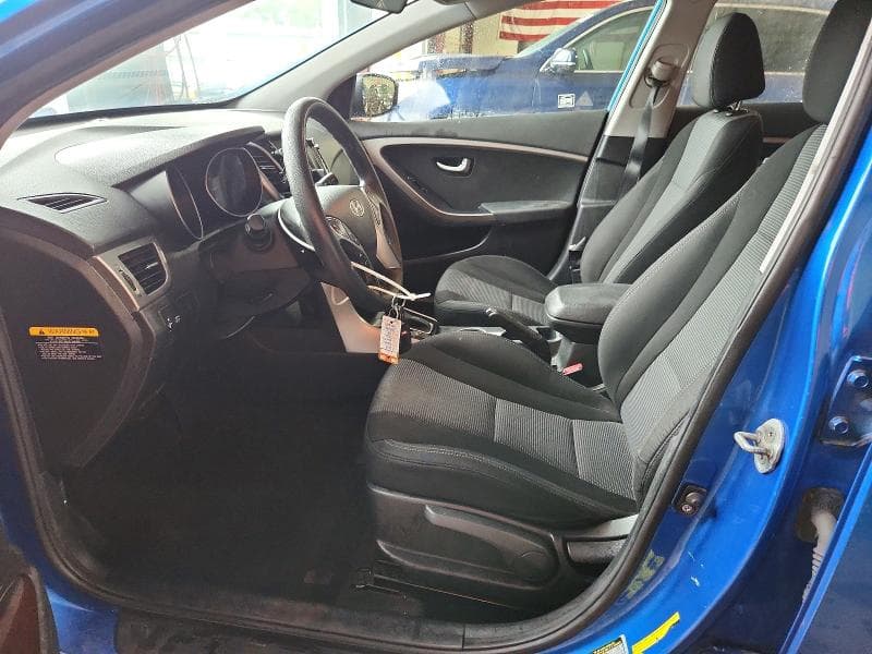 2017 HYUNDAI ELANTRA GT BASE 7