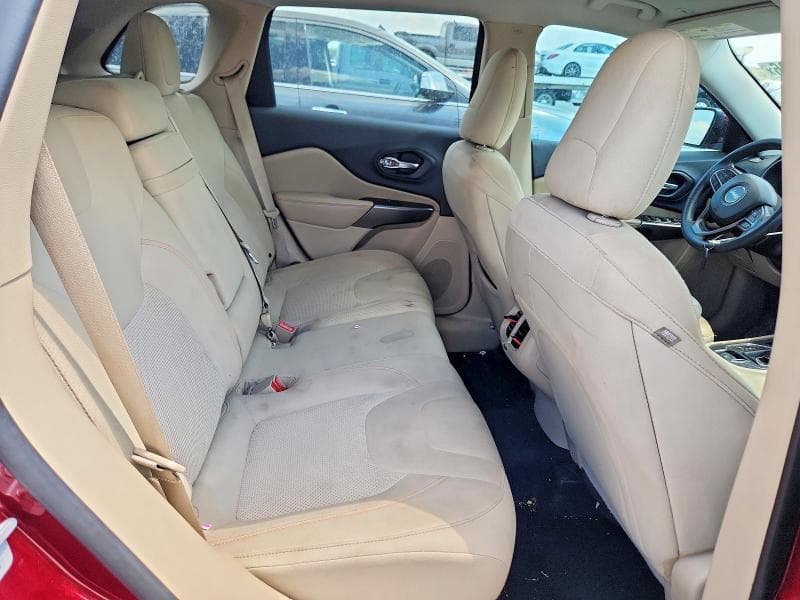 2019 JEEP CHEROKEE LATITUDE 11
