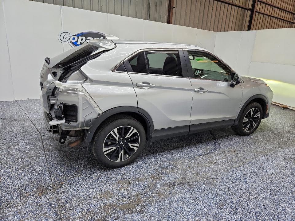 2026 MITSUBISHI ECLIPSE CROSS SE 3