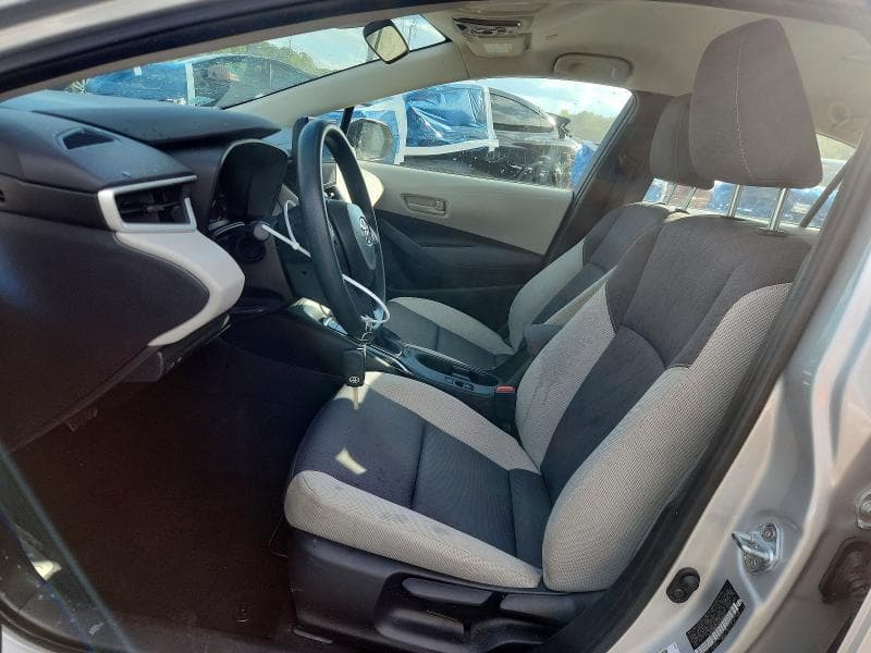 2025 TOYOTA COROLLA LE 7