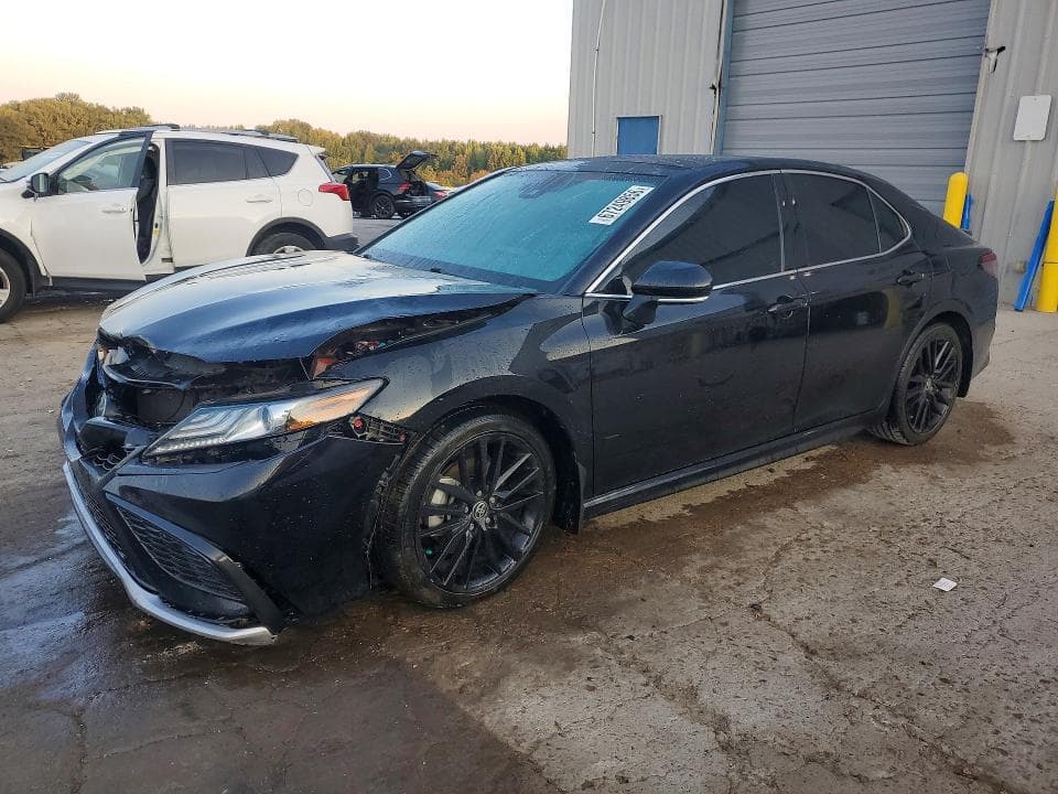 2022 TOYOTA CAMRY XSE
