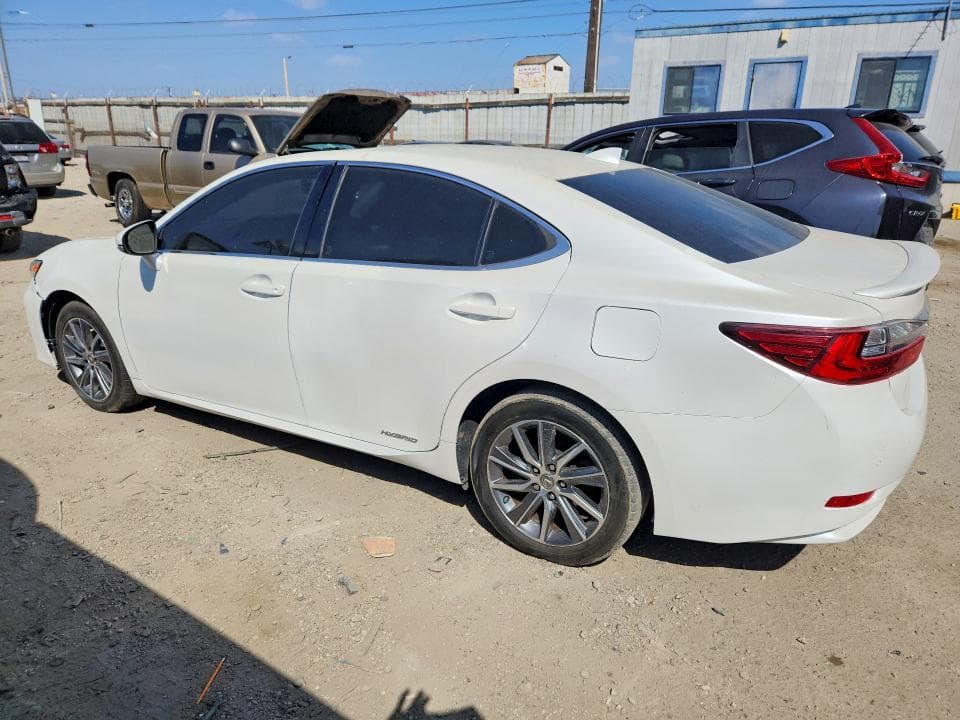2017 LEXUS ES 300H 2