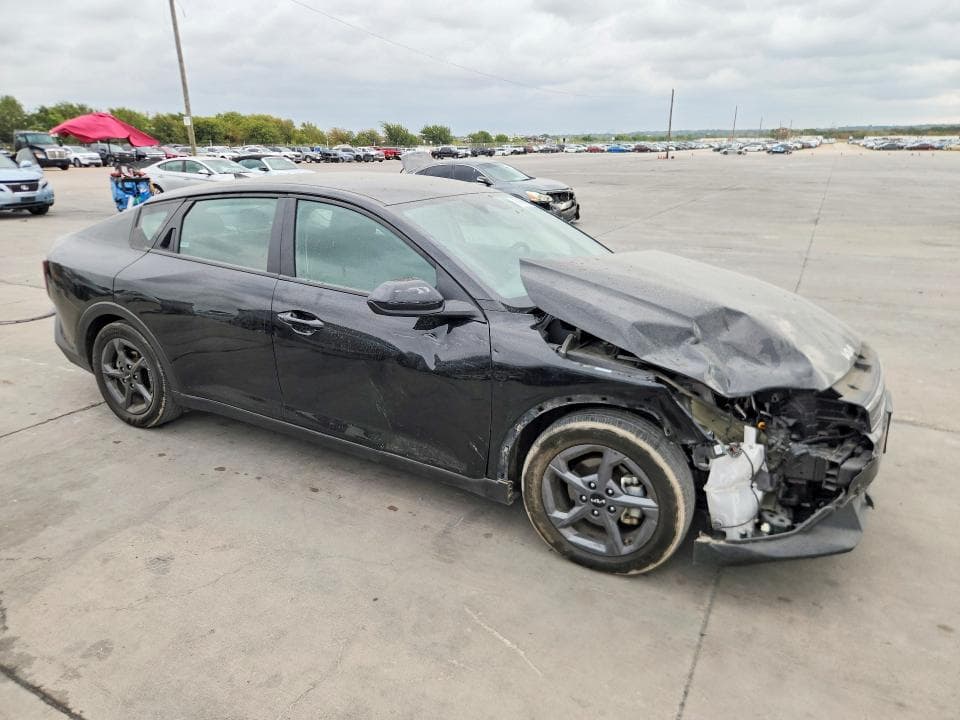 2025 KIA K4 LXS 4