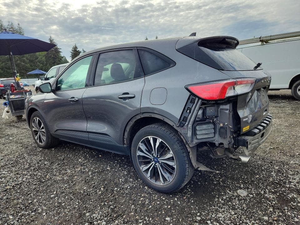 2021 FORD ESCAPE SE 2