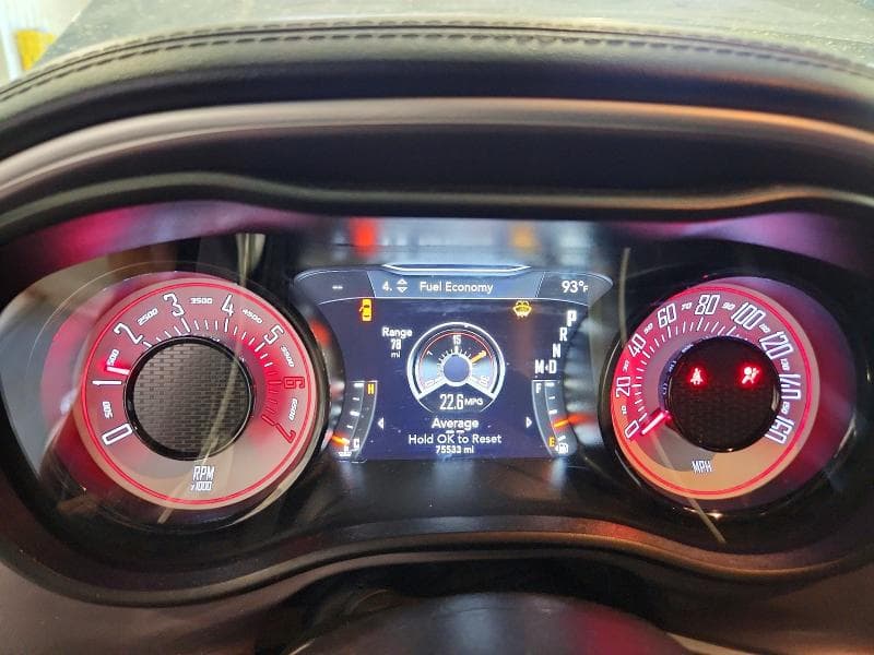 2022 DODGE CHALLENGER R/T 9
