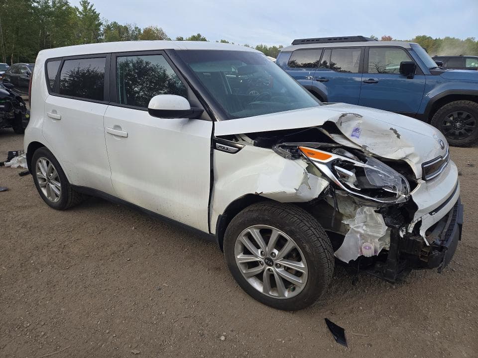 2017 KIA SOUL + 4