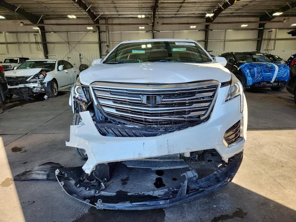 2017 CADILLAC XT5 5