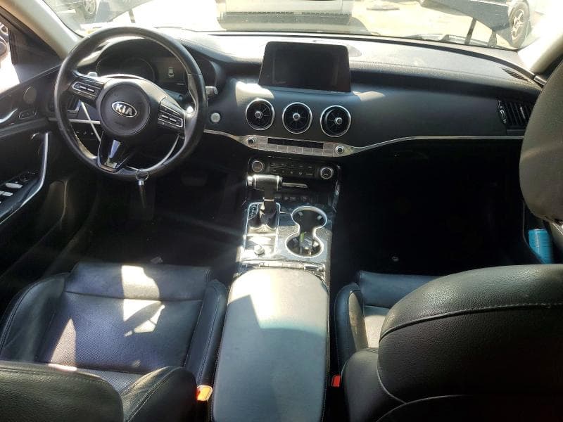 2018 KIA STINGER PREMIUM 8