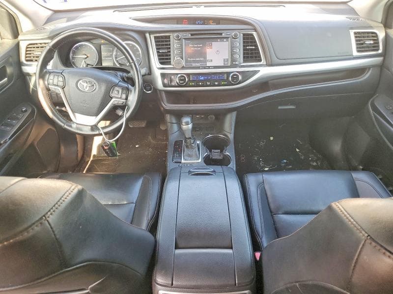 2019 TOYOTA HIGHLANDER XLE 8