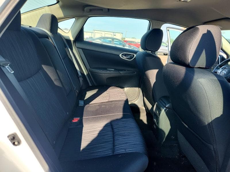 2019 NISSAN SENTRA SV 10