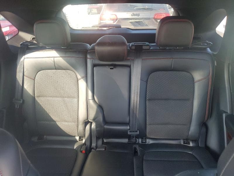 2025 FORD ESCAPE ST LINE 10