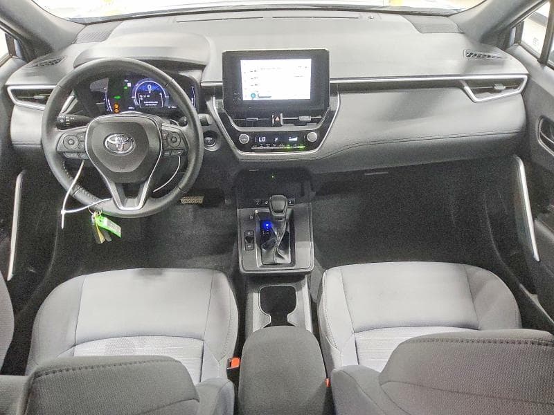 2026 TOYOTA COROLLA CROSS HYBRID SE 8