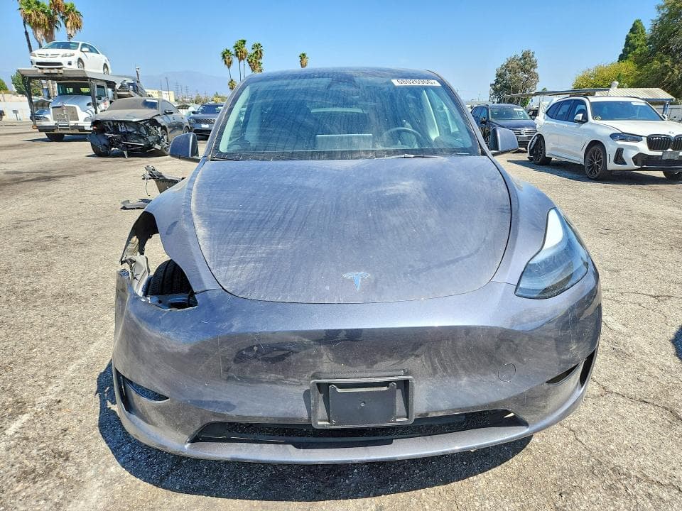 2023 TESLA MODEL Y 5