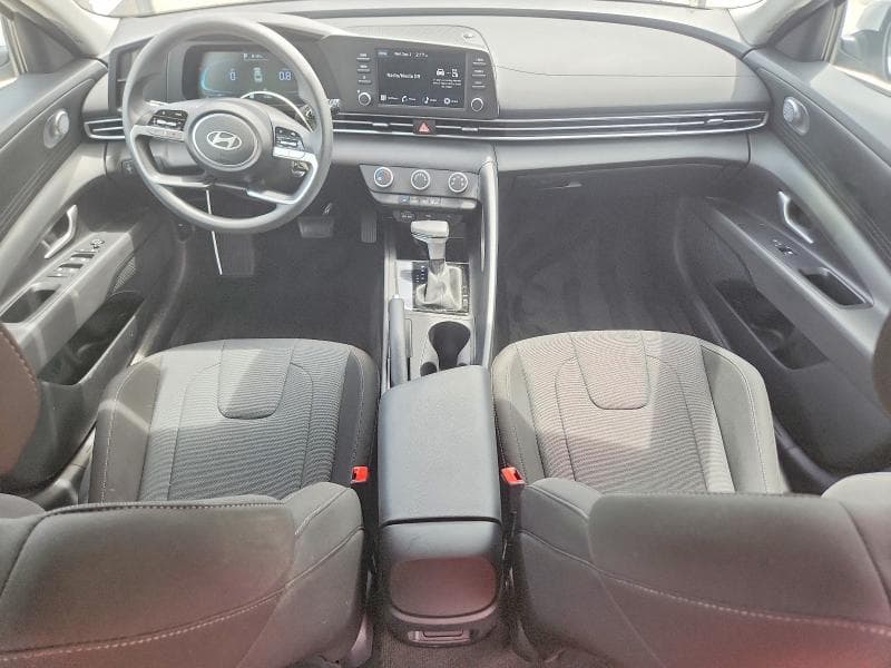 2025 HYUNDAI ELANTRA SE 8