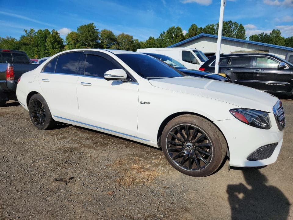 2018 MERCEDES-BENZ E 300 4MATIC 4