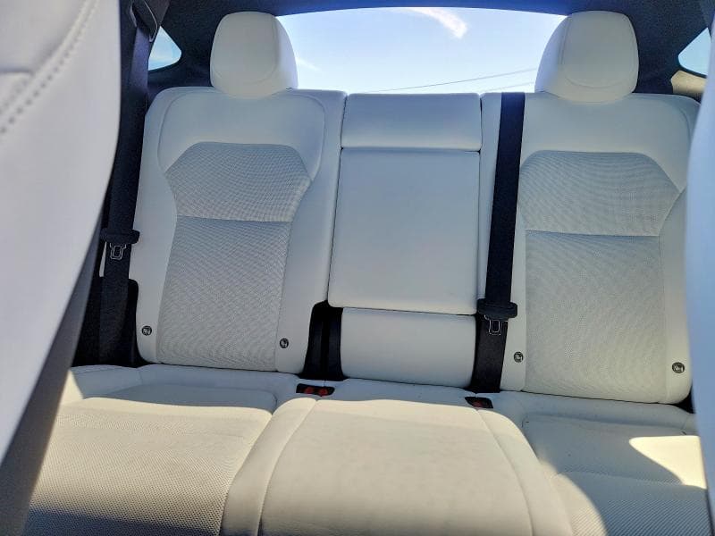 2026 TESLA MODEL Y 10