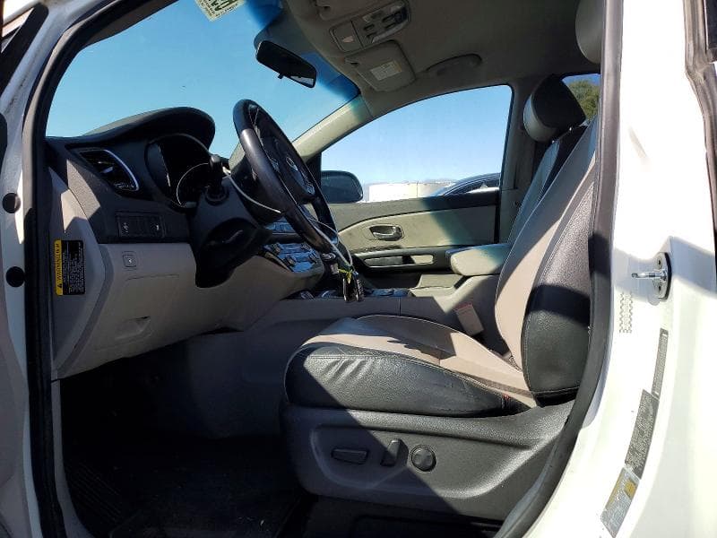 2017 KIA SEDONA LX 7