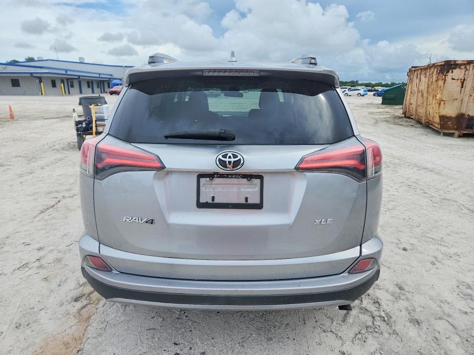 2017 TOYOTA RAV4 XLE 6