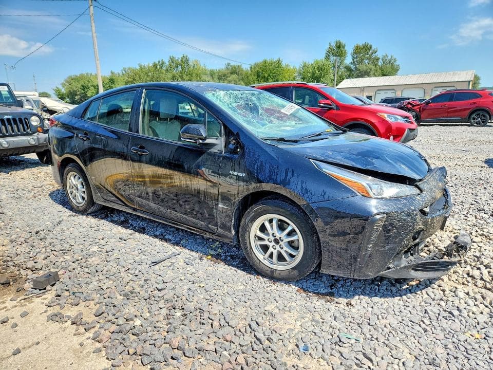 2021 TOYOTA PRIUS LE 4