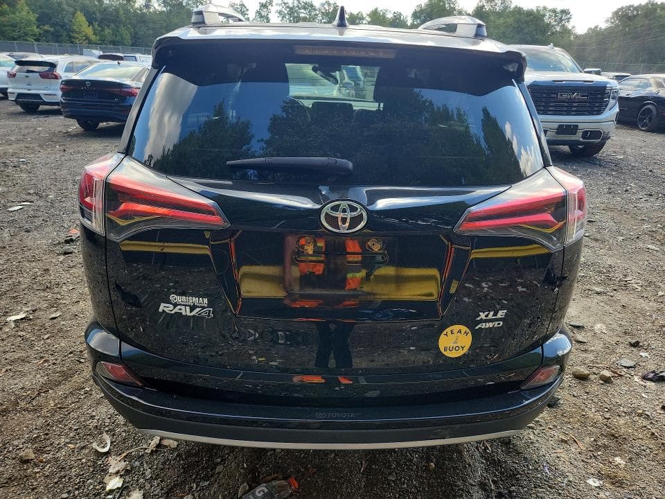 2017 TOYOTA RAV4 XLE 6