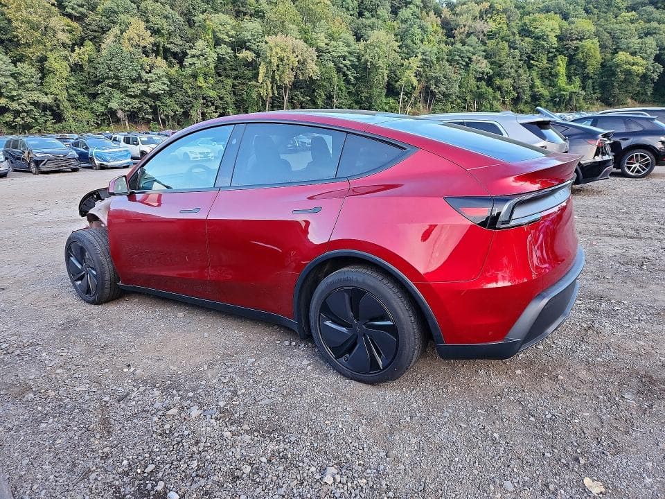 2026 TESLA MODEL Y 2