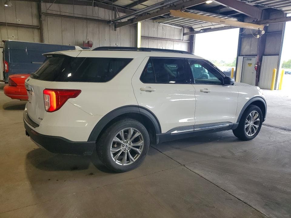 2022 FORD EXPLORER XLT 3