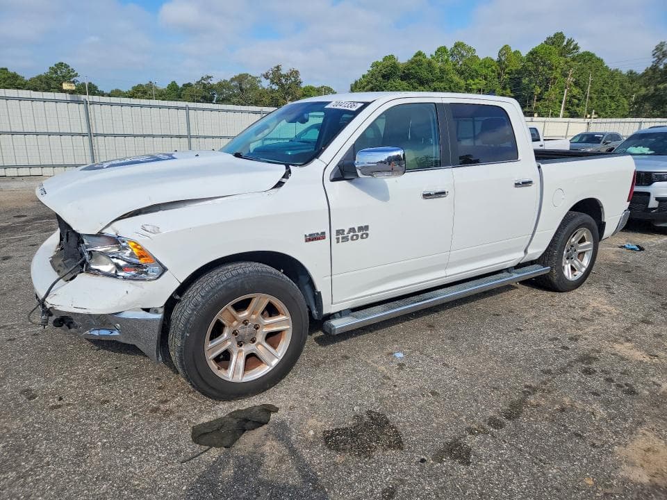 2018 RAM 1500 SLT - 1