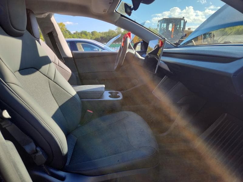 2026 TESLA MODEL Y 7