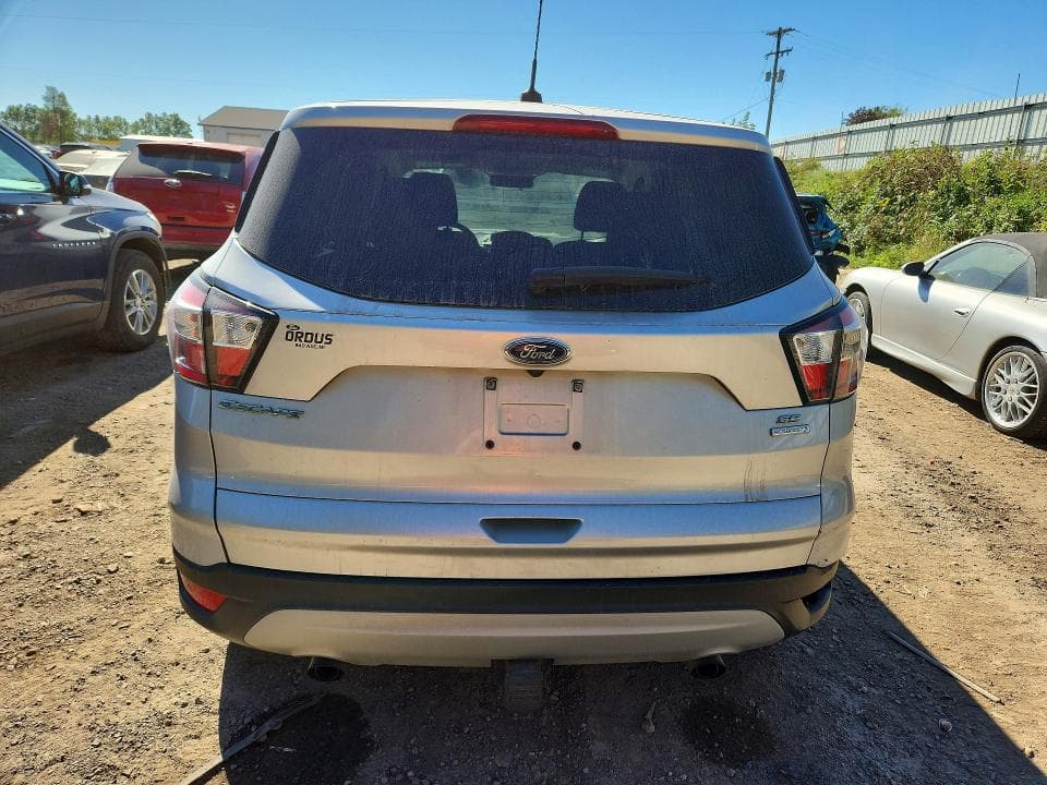 2017 FORD ESCAPE SE 6