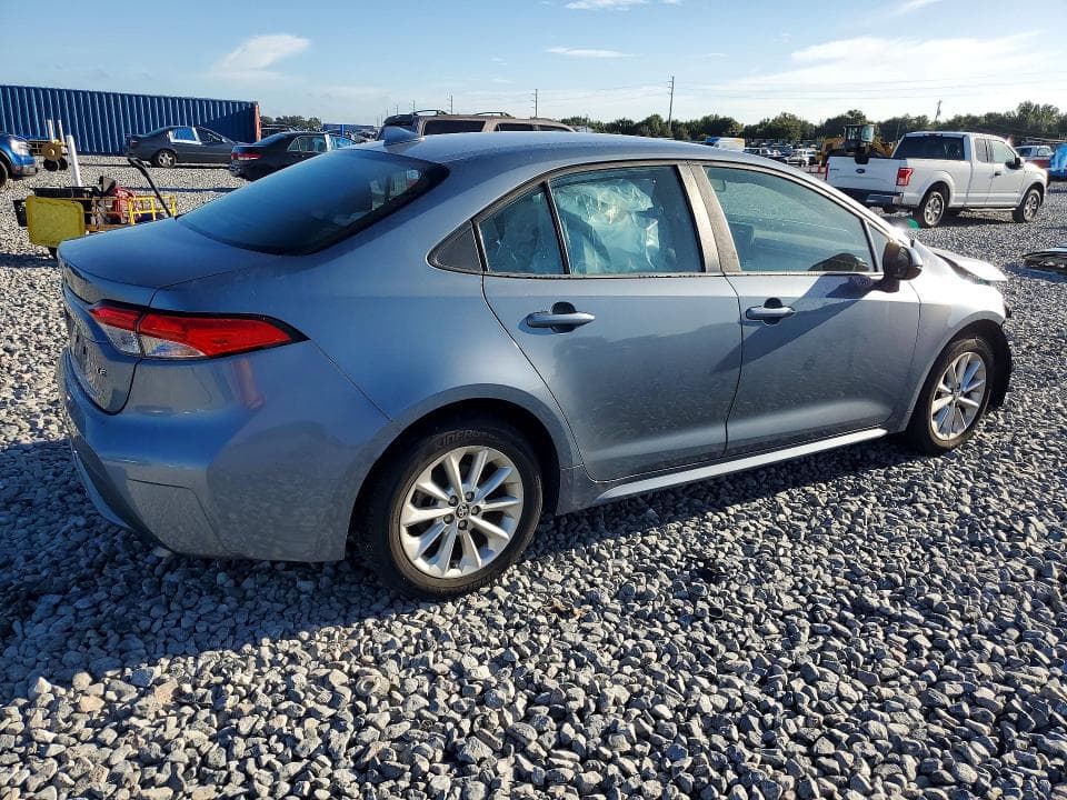 2022 TOYOTA COROLLA LE 3
