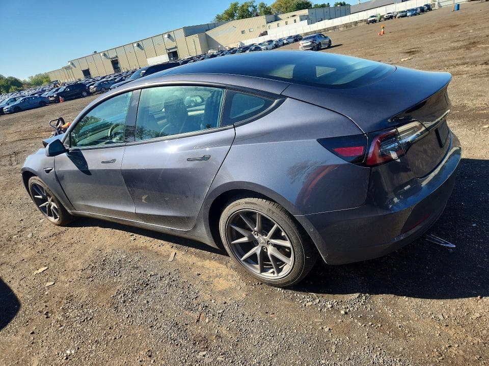 2022 TESLA MODEL 3 2