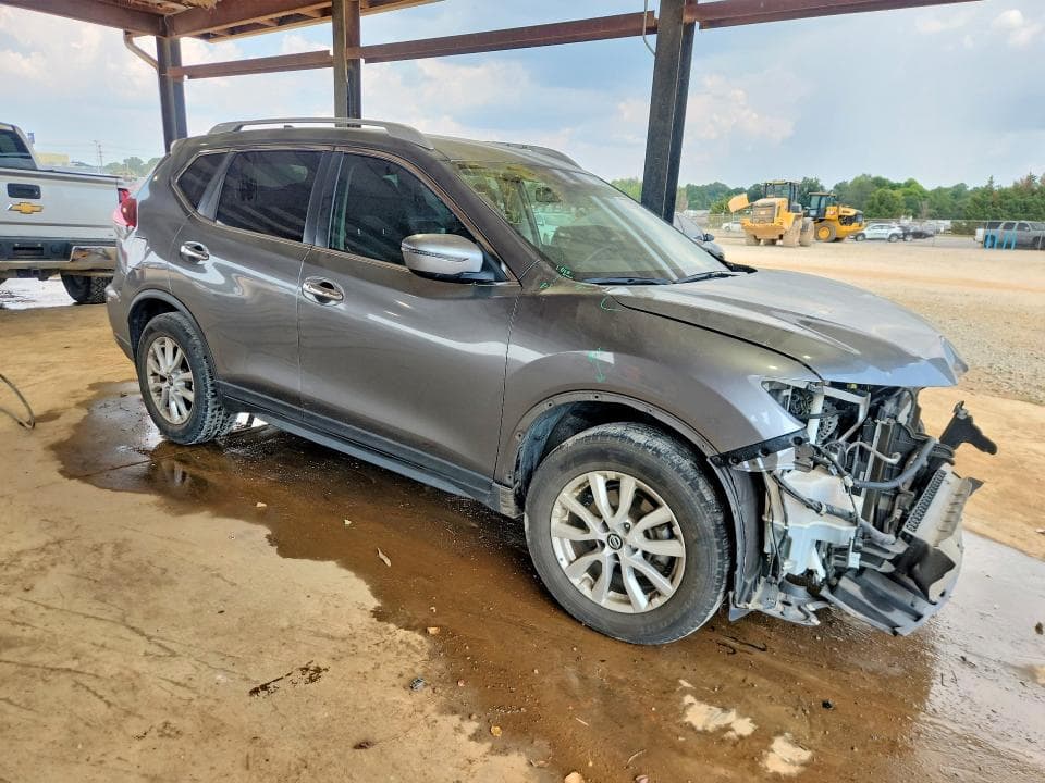 2018 NISSAN ROGUE SV 4