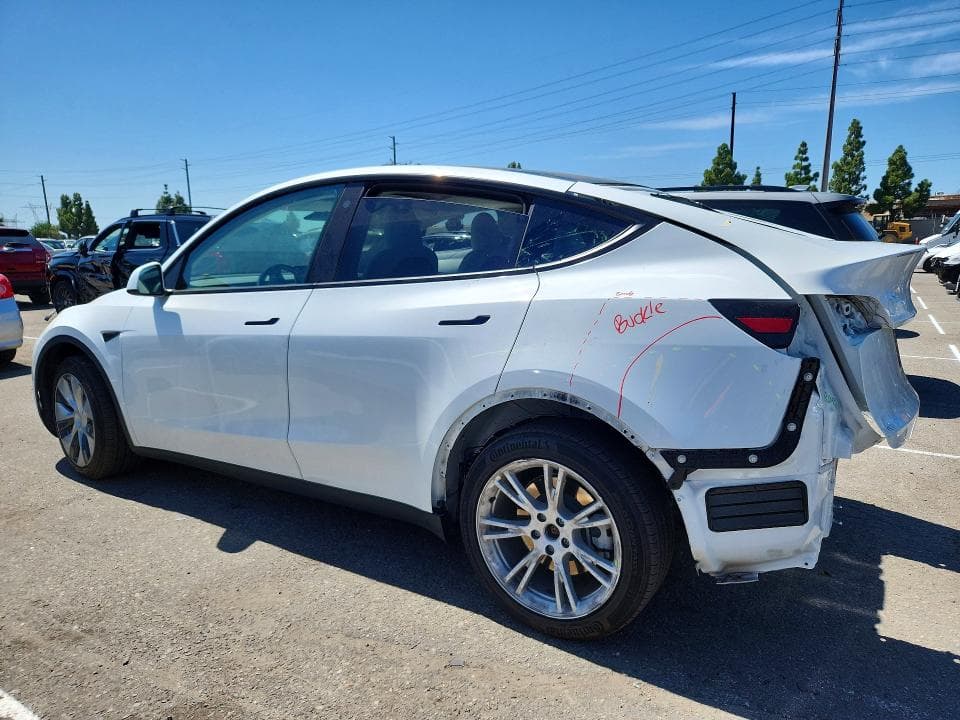 2023 TESLA MODEL Y 2