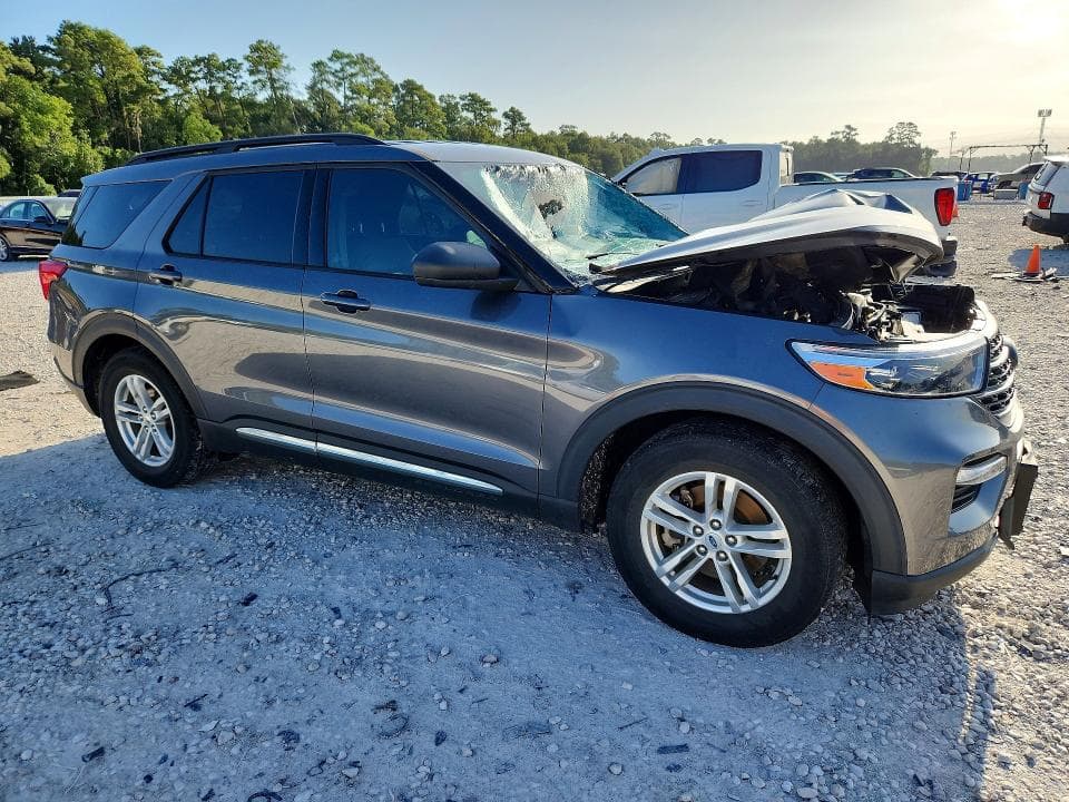 2022 FORD EXPLORER XLT 4