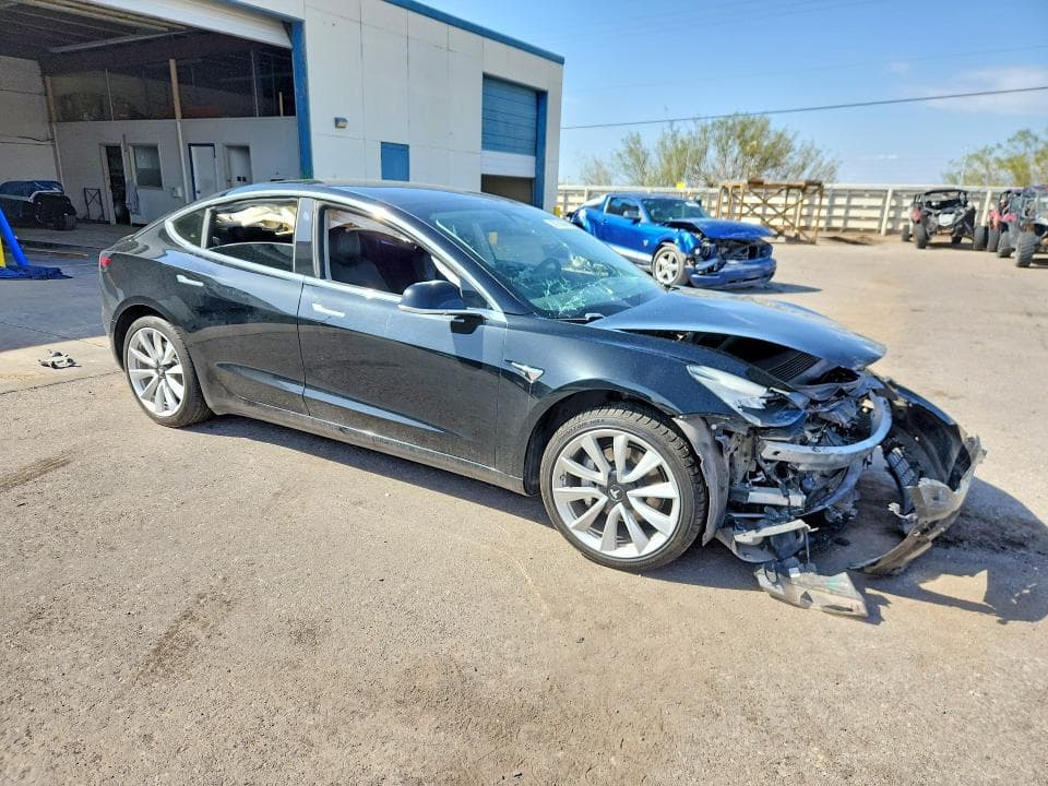 2019 TESLA MODEL 3 4