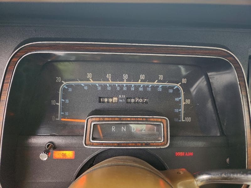 1977 CHRYSLER NEWPORT 9
