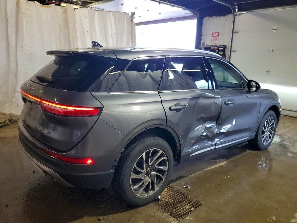 2021 LINCOLN CORSAIR 3