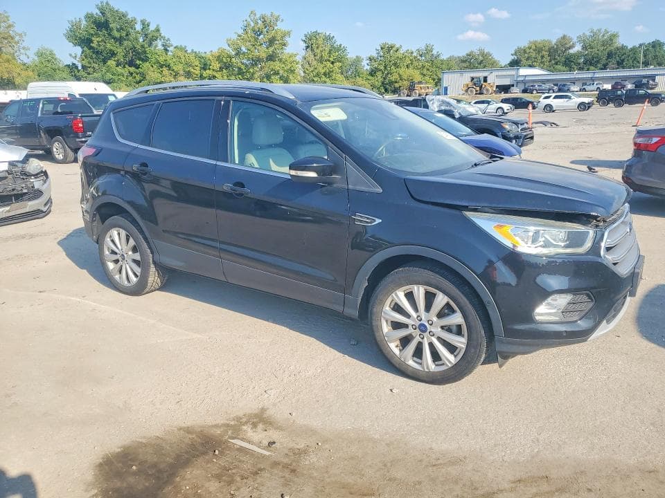 2017 FORD ESCAPE TITANIUM 4