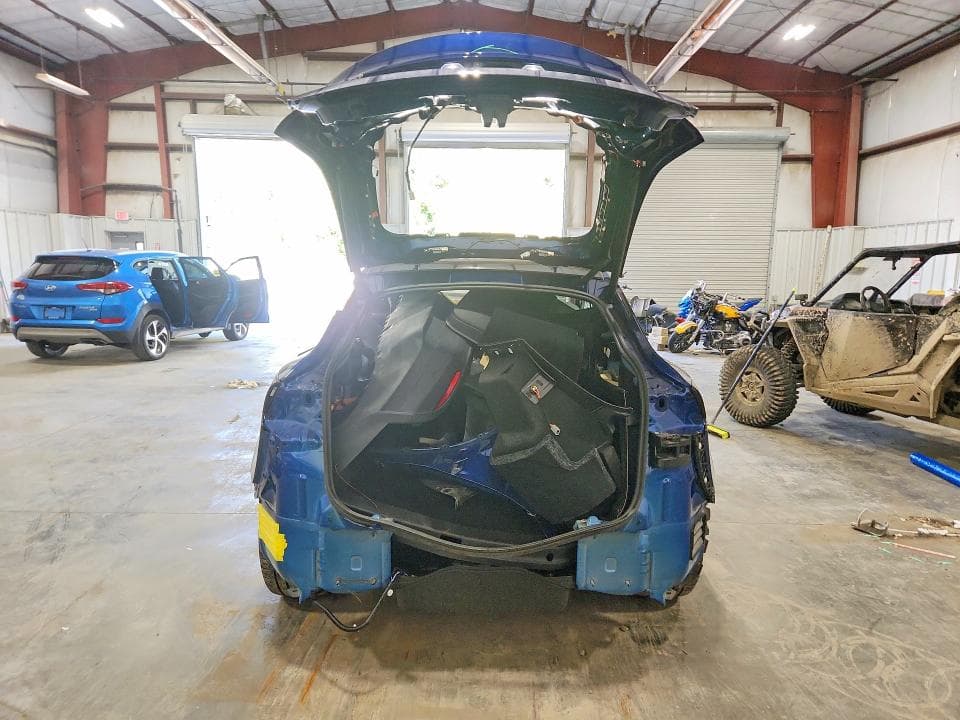 2025 TESLA MODEL Y 6