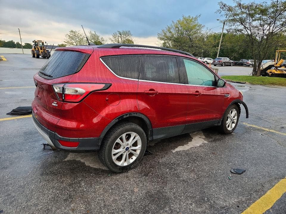 2017 FORD ESCAPE SE 3