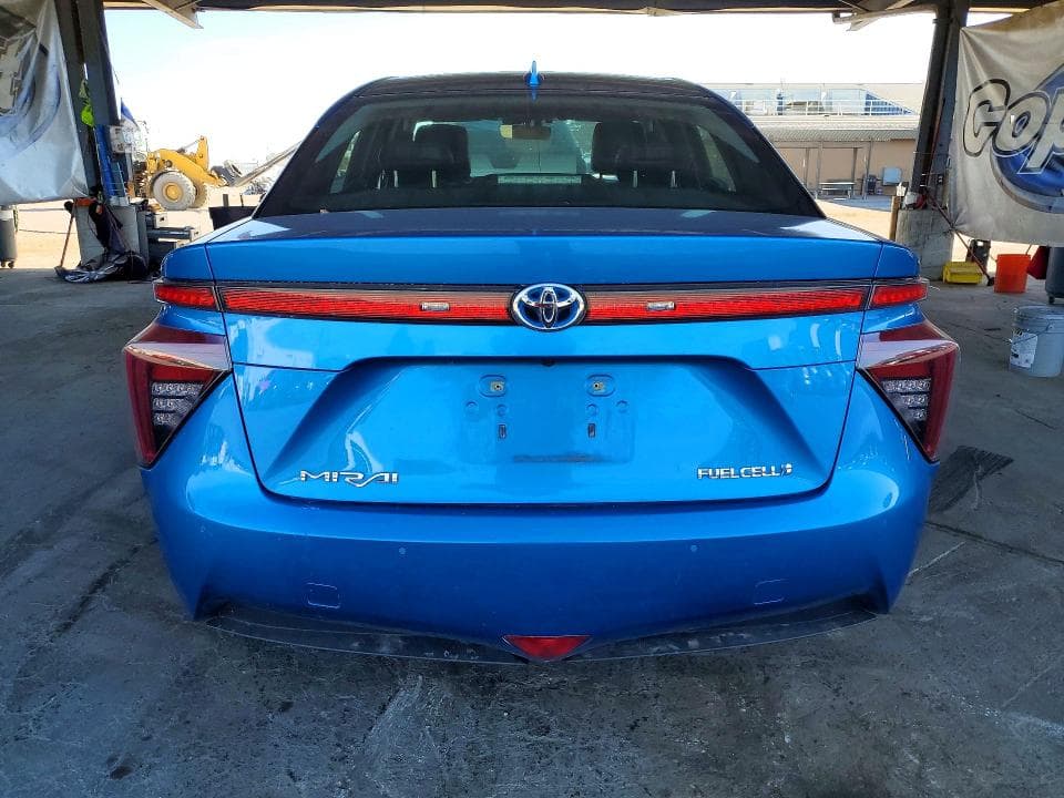 2018 TOYOTA MIRAI BASE 6