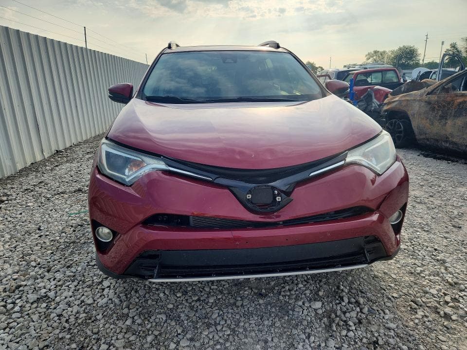 2018 TOYOTA RAV4 XLE 5